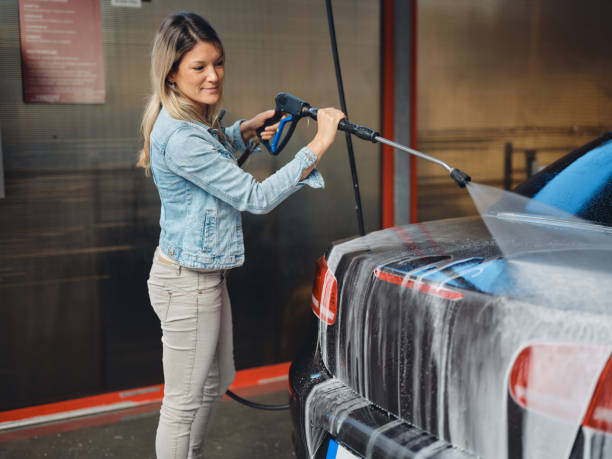 Best Roof Power Washing Services  in Auburn, NY